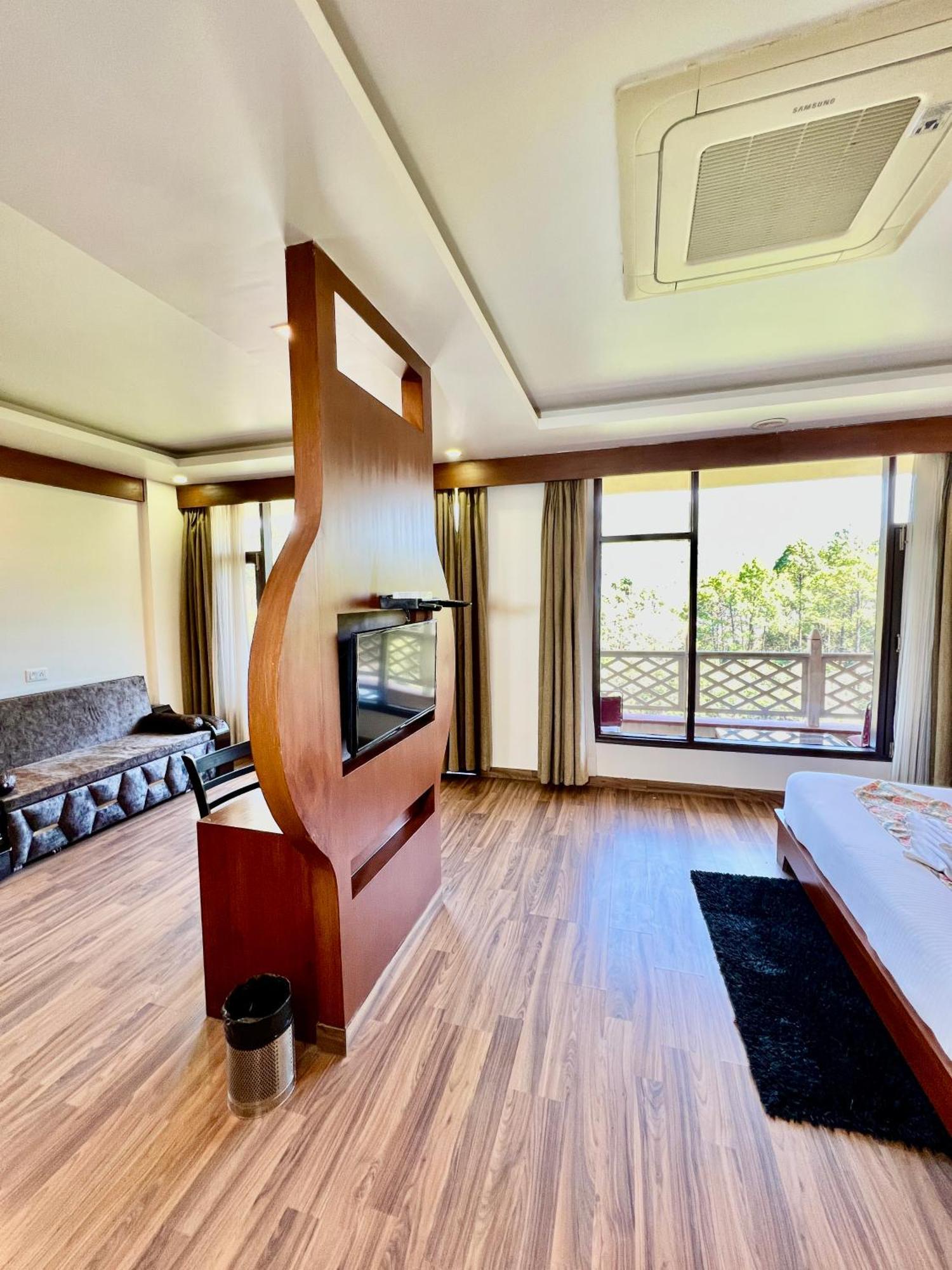 Sea Hawk - Luxury Hill Resort 4 Mins From Bhimtal Lake Esterno foto