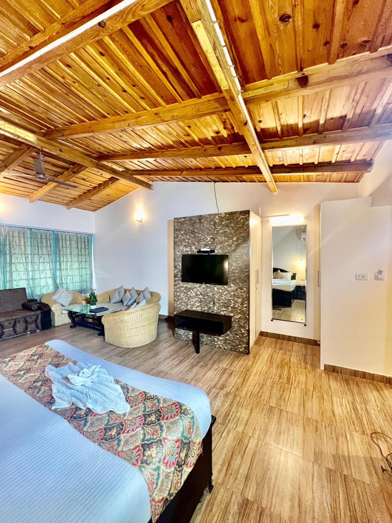 Sea Hawk - Luxury Hill Resort 4 Mins From Bhimtal Lake Esterno foto