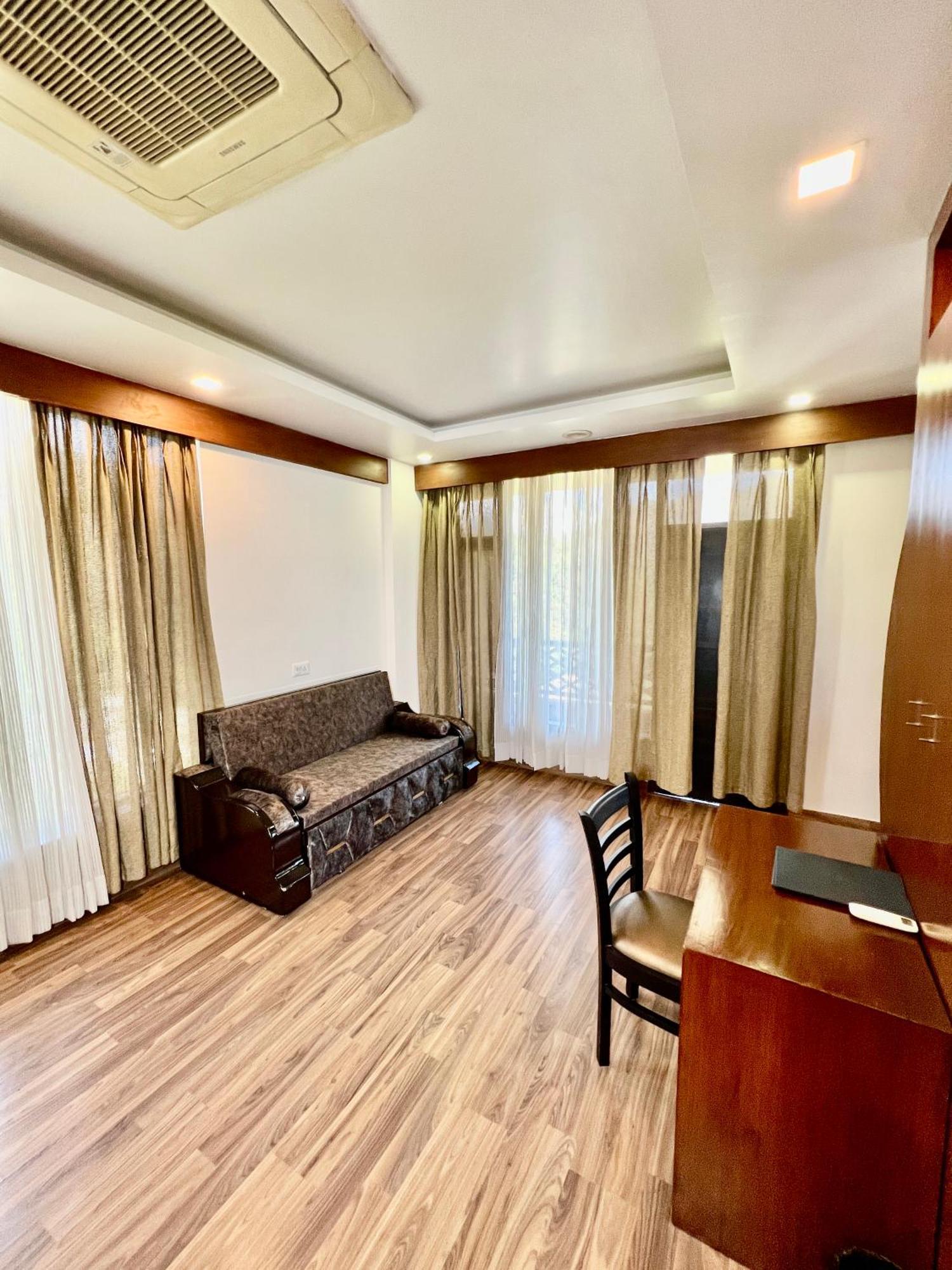 Sea Hawk - Luxury Hill Resort 4 Mins From Bhimtal Lake Esterno foto