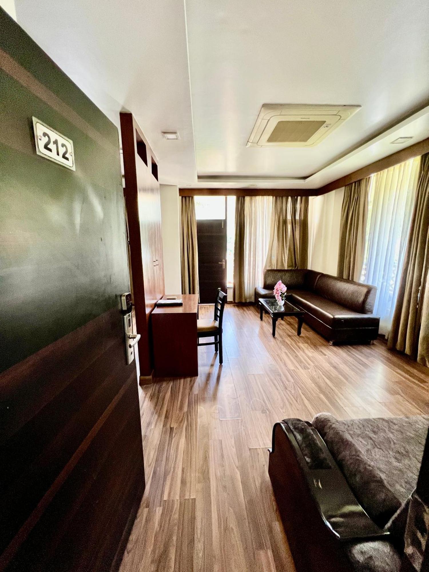 Sea Hawk - Luxury Hill Resort 4 Mins From Bhimtal Lake Esterno foto