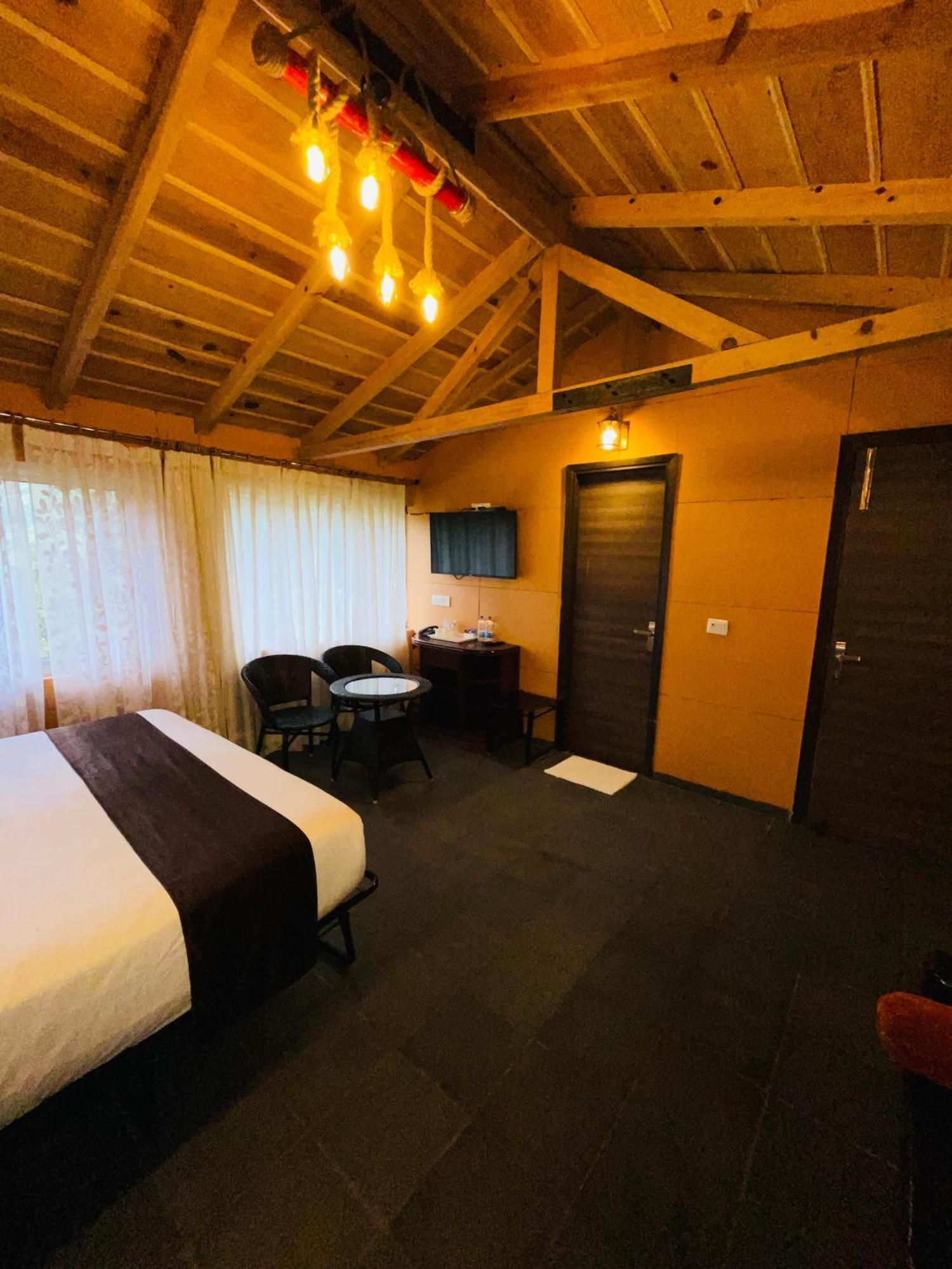 Sea Hawk - Luxury Hill Resort 4 Mins From Bhimtal Lake Esterno foto